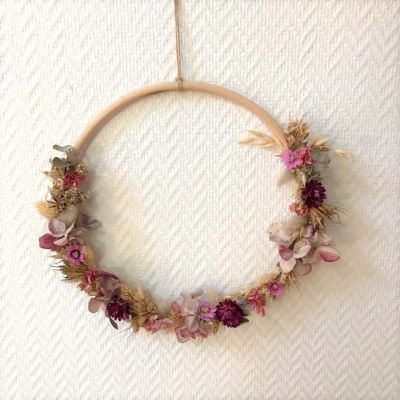 Couronne en fleurs séchées, artisanale. Les Immortelles